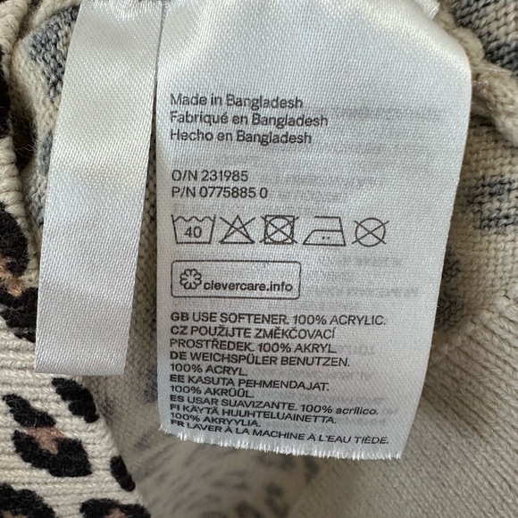 H&M Girl’s Animal Print Button-Down Sweater Cardigan - Size US 6-8Y - Picture 6 of 8